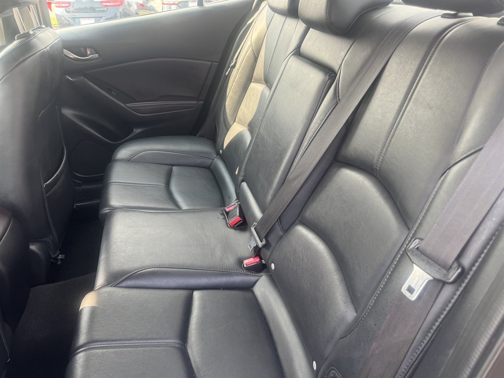 2018 MAZDA MAZDA3