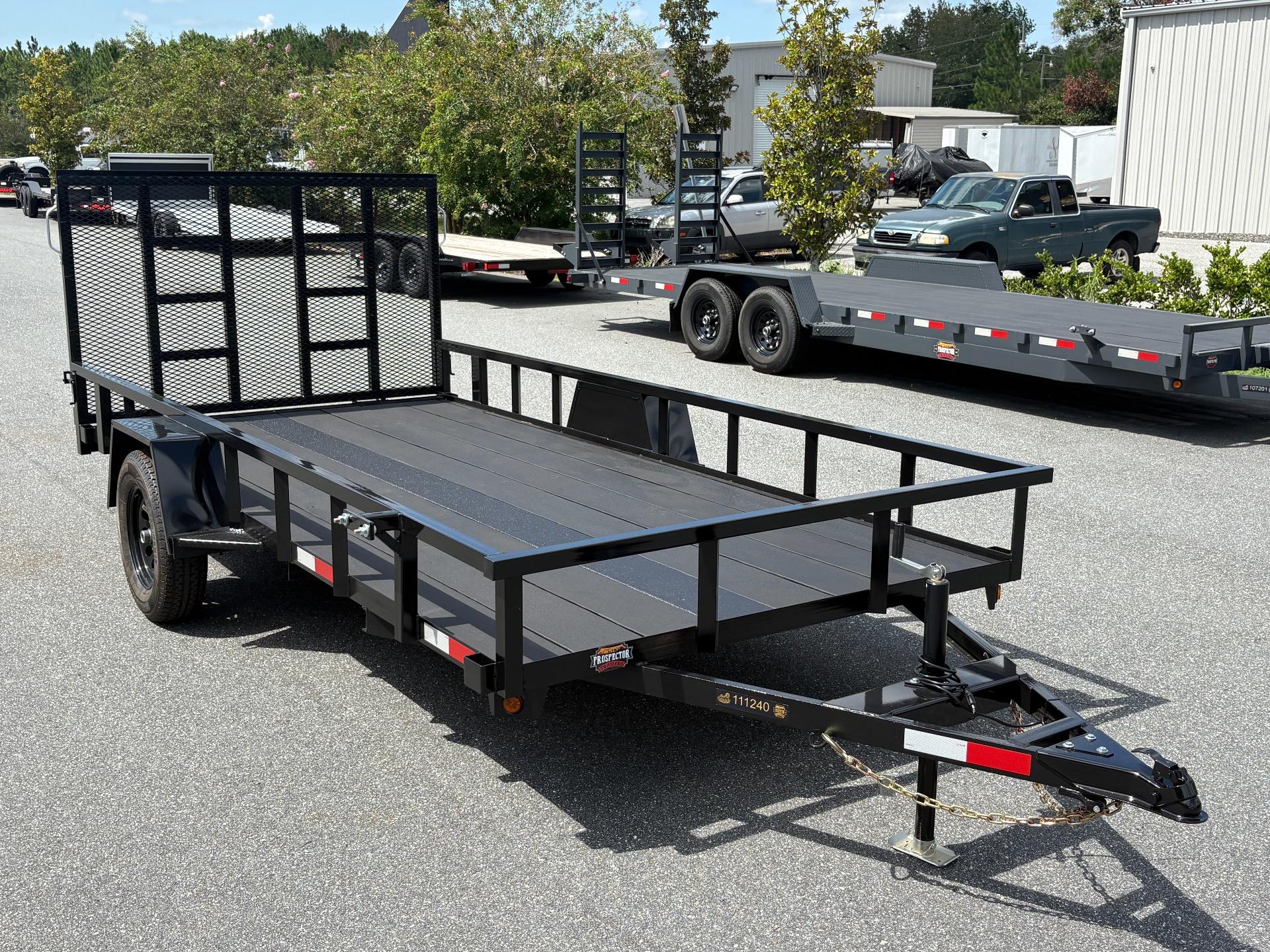 2027 Covered Wagon Trailers Covered Wagon Trailers - $2,400