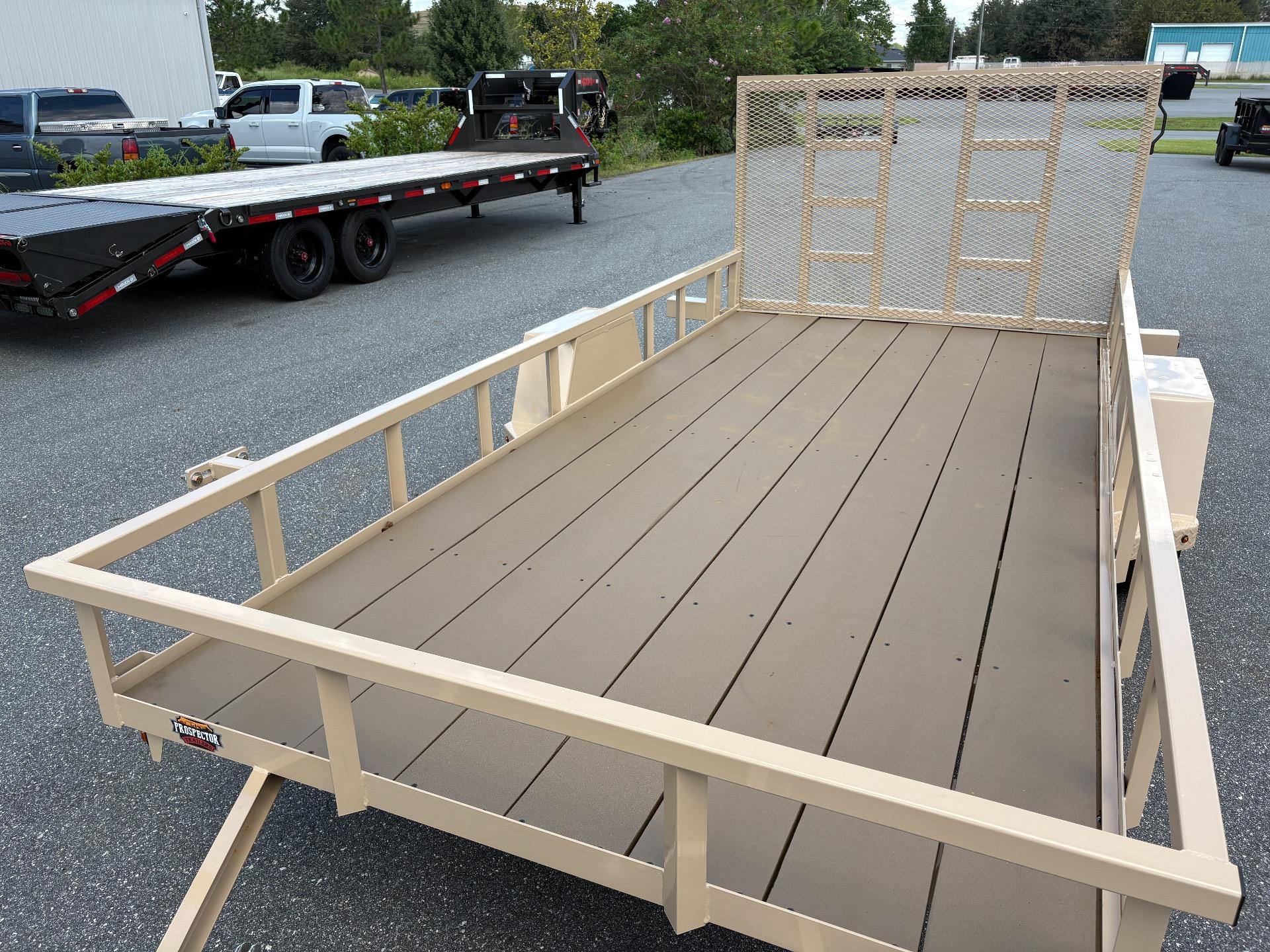 2027 Covered Wagon Trailers Covered Wagon Trailers - $2,400