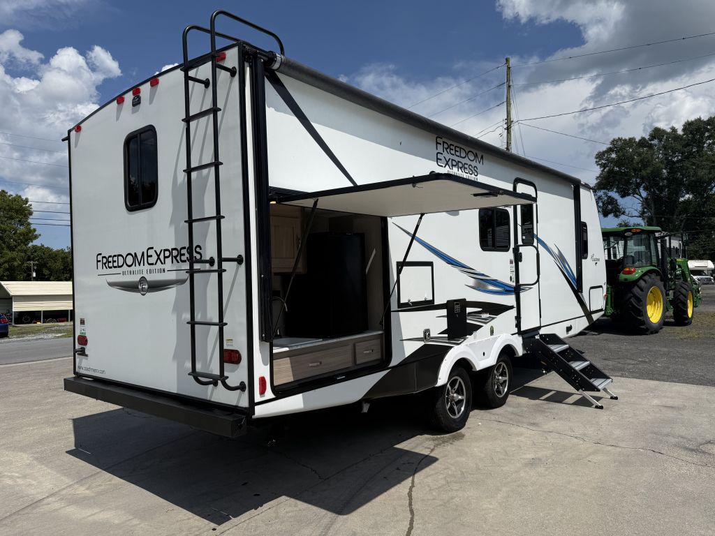 2021 Coachmen Freedom Exress 252RBS - $21,900