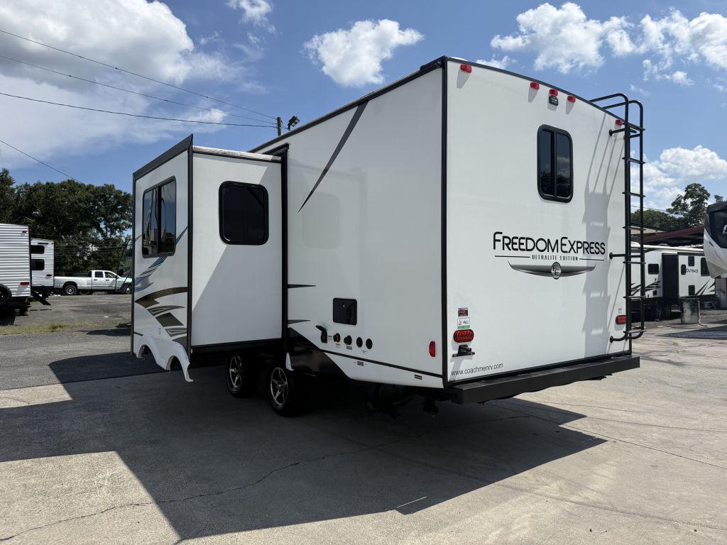 2021 Coachmen Freedom Exress 252RBS - $21,900