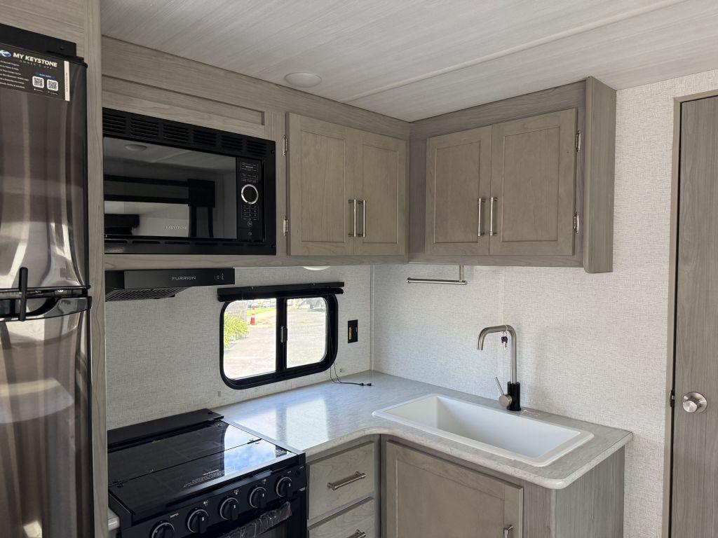 2024 Keystone Springdale 291brc - $19,900