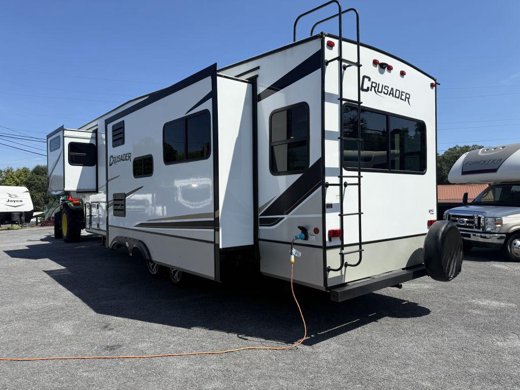 2022 Prime Time Crusader 335rlp - $35,900