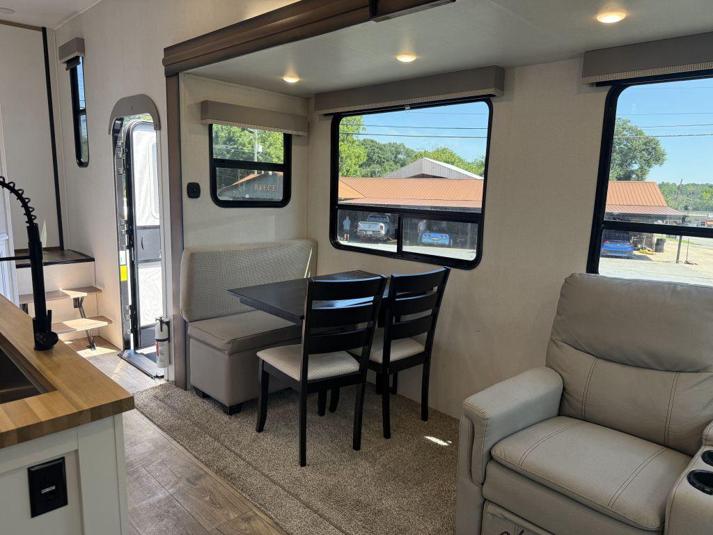 2022 Prime Time Crusader 335rlp - $35,900