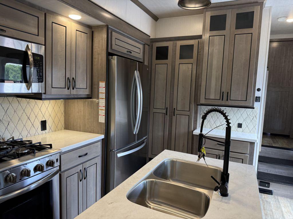 2021 Forest River Cedar Creek 311rl - $36,900