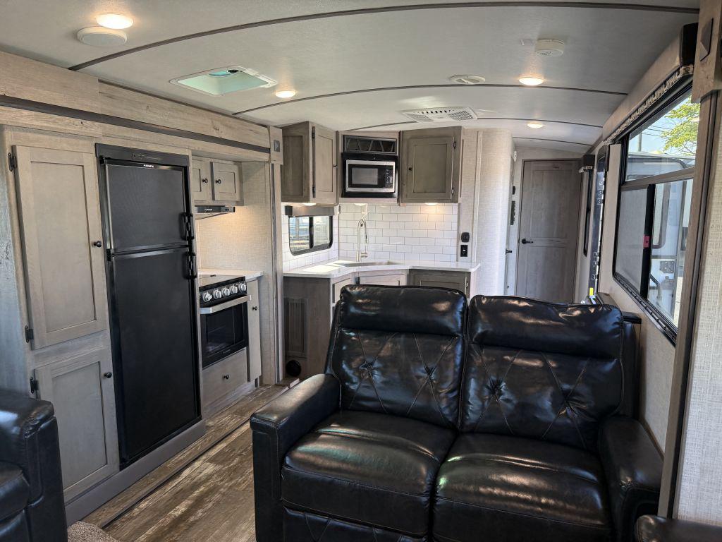 2019 Keystone Outback 341rd - $22,900