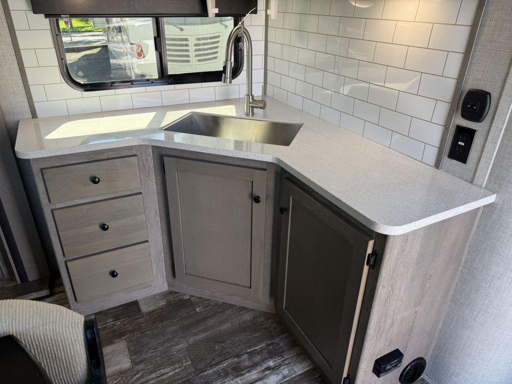 2019 Keystone Outback 341rd - $22,900