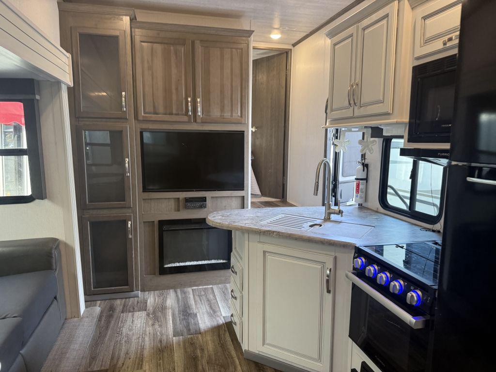 2022 Keystone Cougar 32bhs - $28,900