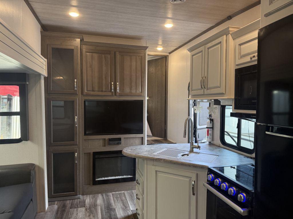 2022 Keystone Cougar 32bhs - $28,900