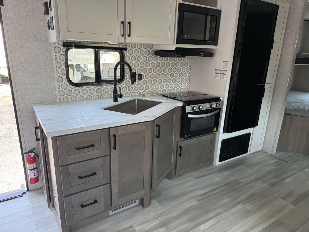 2025 Highland Rv Open Range 26bhs - $23,900