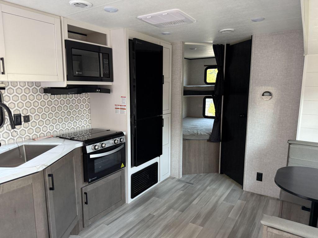 2025 Highland Rv Open Range 26bhs - $23,900