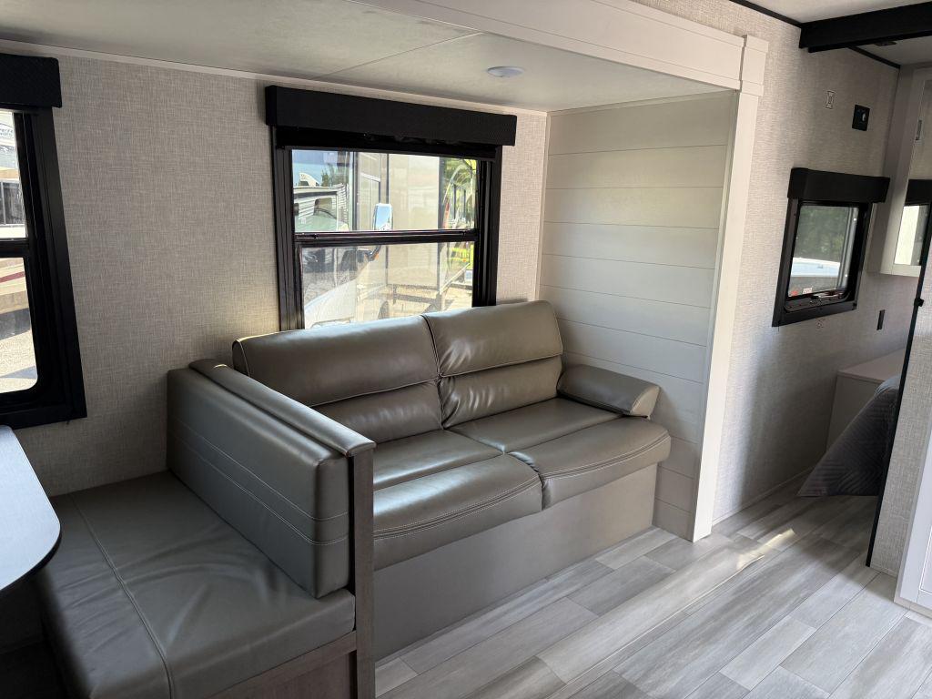 2025 Highland Rv Open Range 26bhs - $23,900
