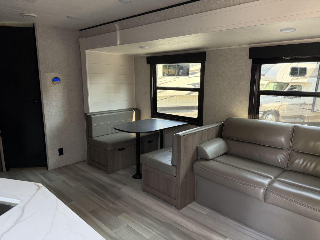 2025 Highland Rv Open Range 26bhs - $23,900