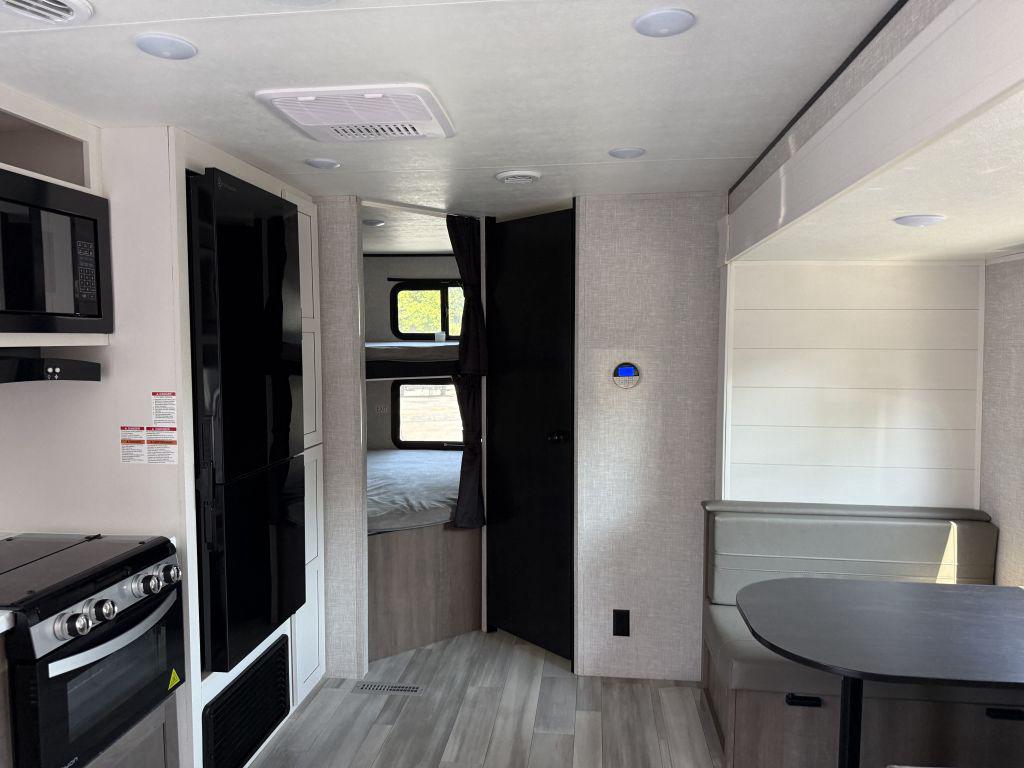 2025 Highland Rv Open Range 26bhs - $23,900