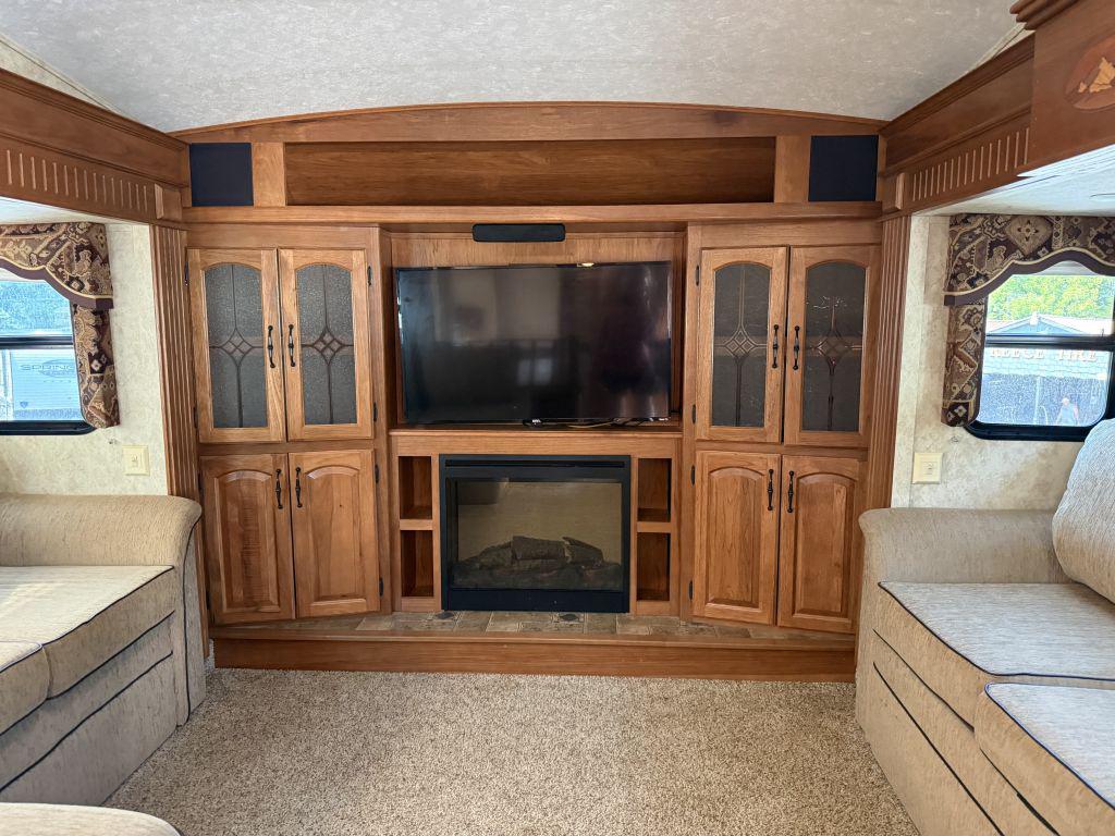 2010 Keystone Montana 3750fl - $13,900