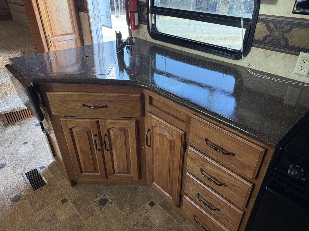 2010 Keystone Montana 3750fl - $13,900