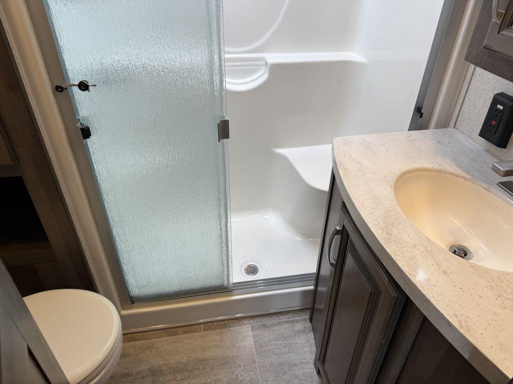 2018 Keystone Montana 3791rd - $34,900