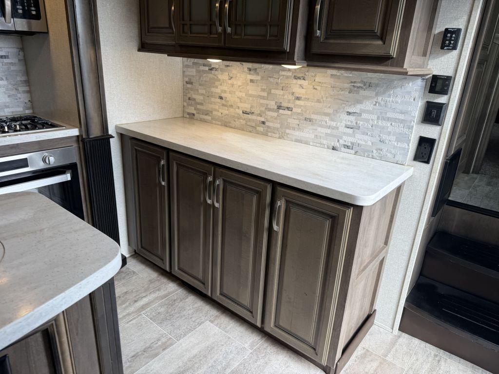 2018 Keystone Montana 3791rd - $34,900