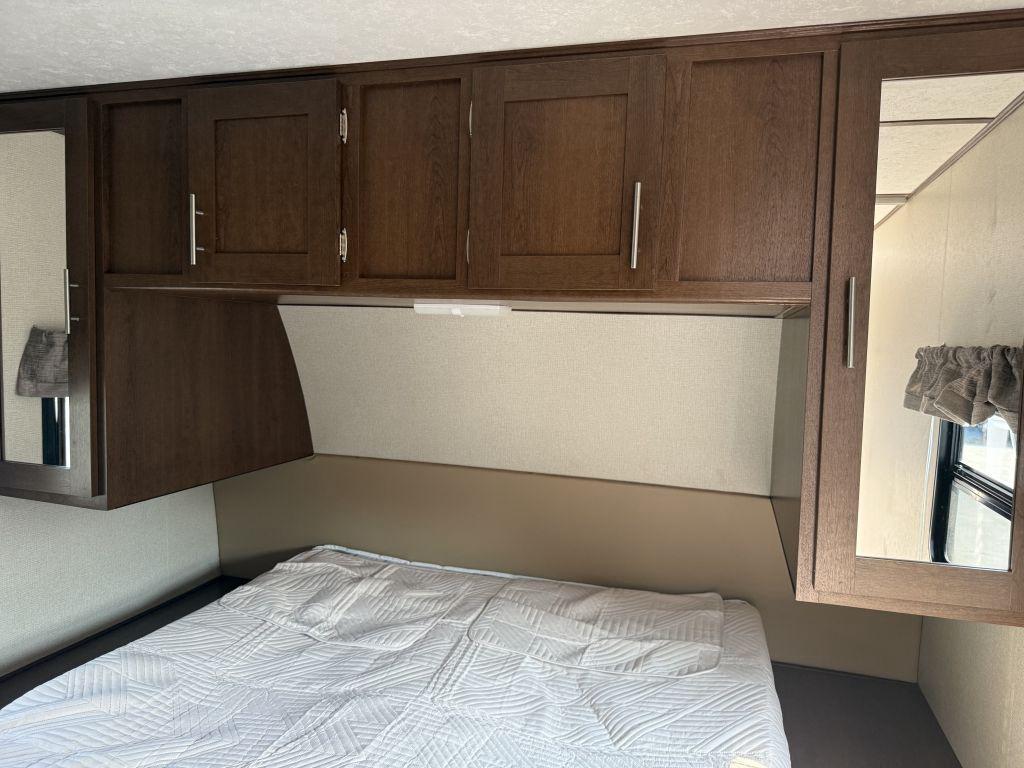 2019 Prime Time Avenger 27rks - $13,900