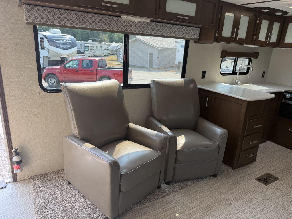 2019 Prime Time Avenger 27rks - $13,900