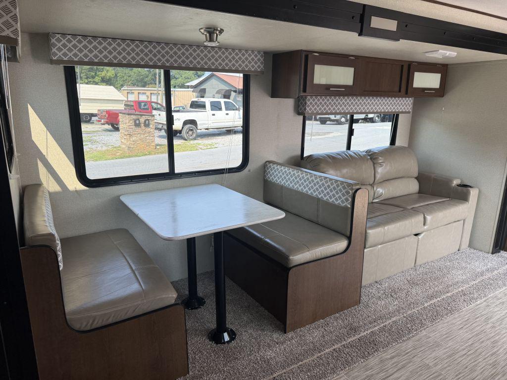 2019 Prime Time Avenger 27rks - $13,900