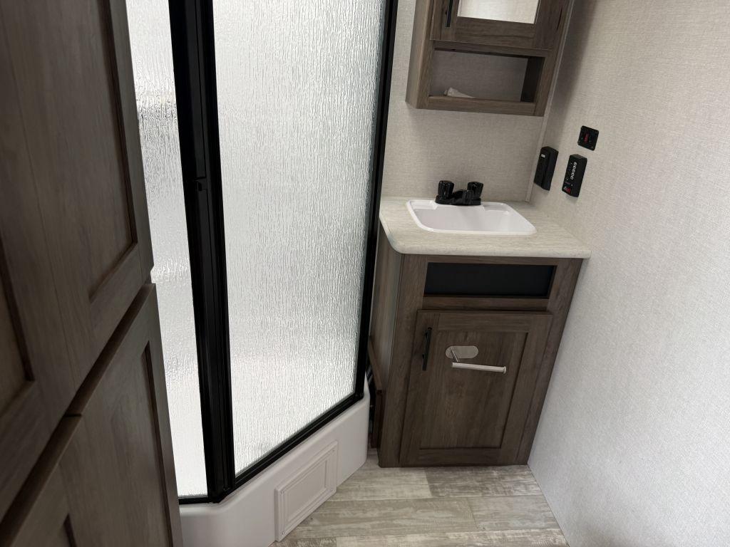 2021 Prime Time Avenger 27rks - $18,900
