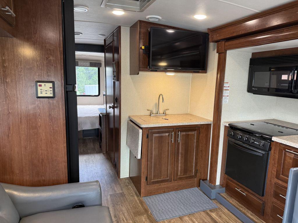 2018 Forest River Fr3 32ds - $52,900