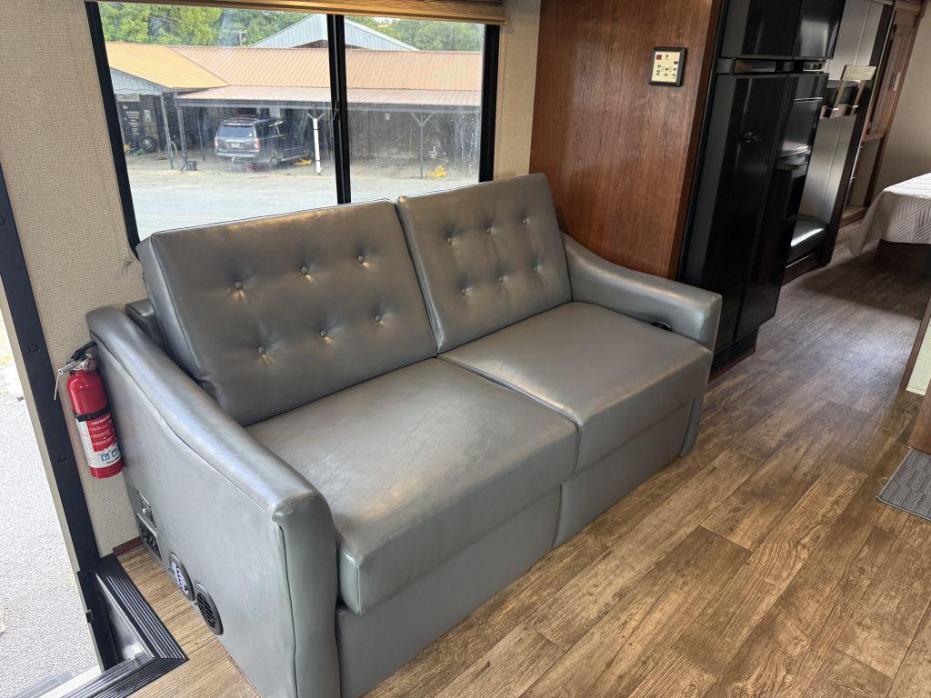 2018 Forest River Fr3 32ds - $52,900