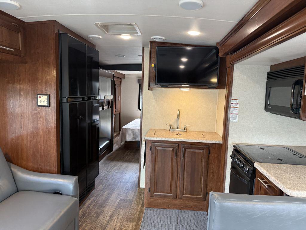 2018 Forest River Fr3 32ds - $52,900