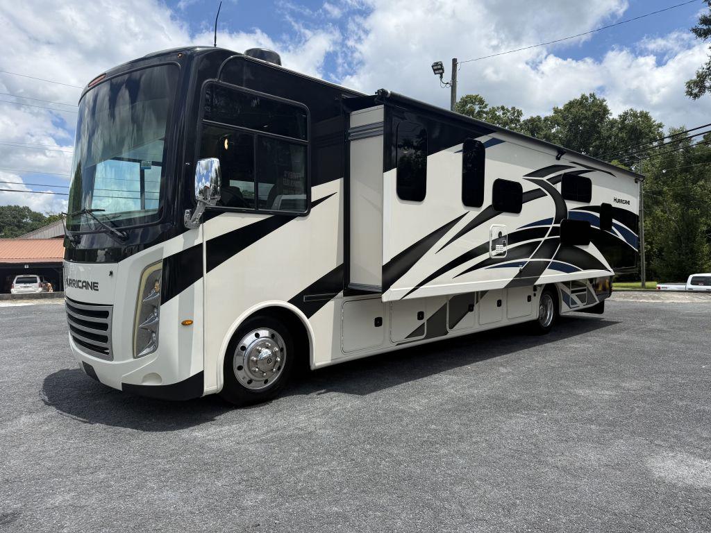 2021 Thor Hurricane 34j - $79,900