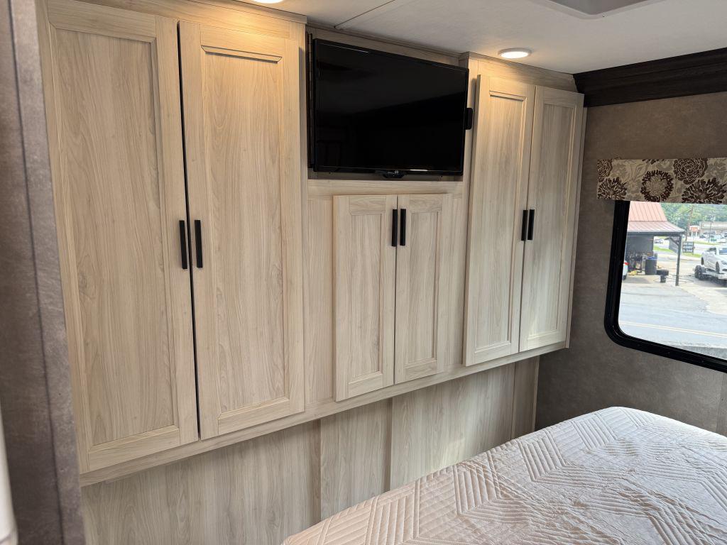 2020 Forest River Forester 3051s - $58,900