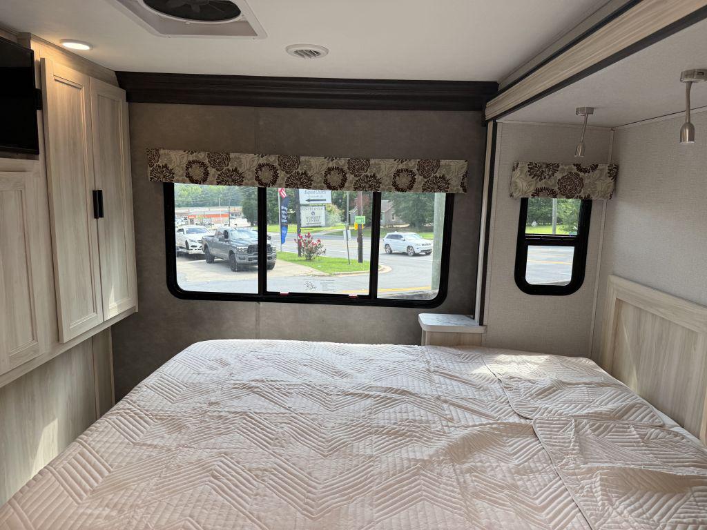 2020 Forest River Forester 3051s - $58,900