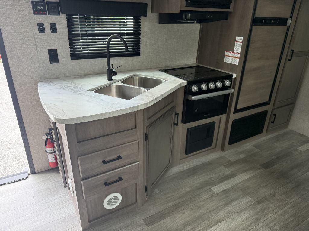 2022 Jayco Jayflight 267bhs - $18,900