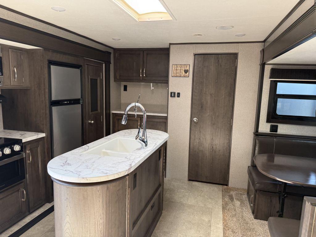 2020 Jayco Jayflight 33rbts - $19,900