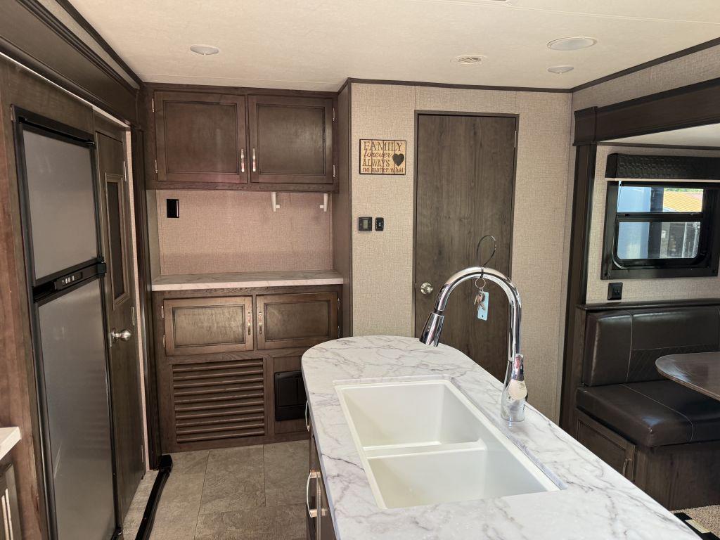 2020 Jayco Jayflight 33rbts - $19,900