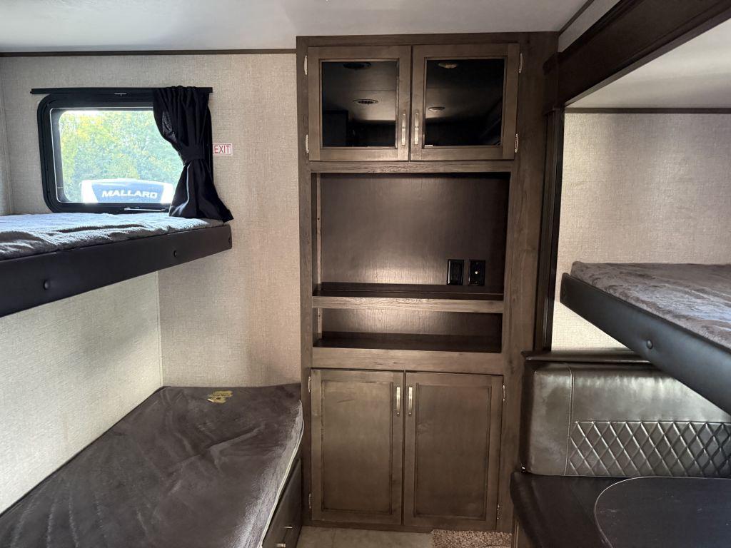 2020 Jayco Jayflight 33rbts - $19,900