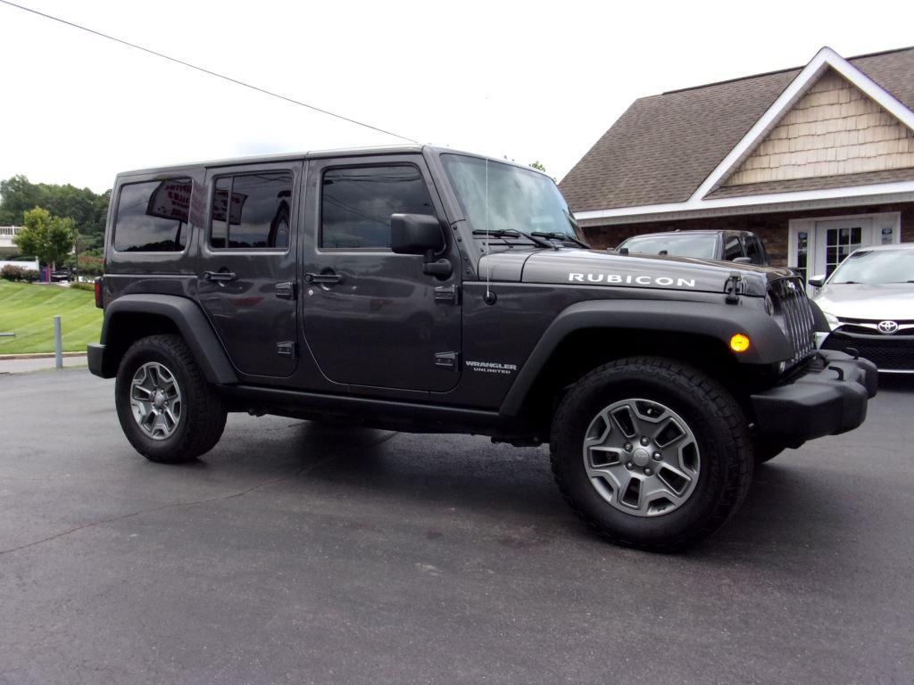 2016 Jeep Wrangler - $21,000