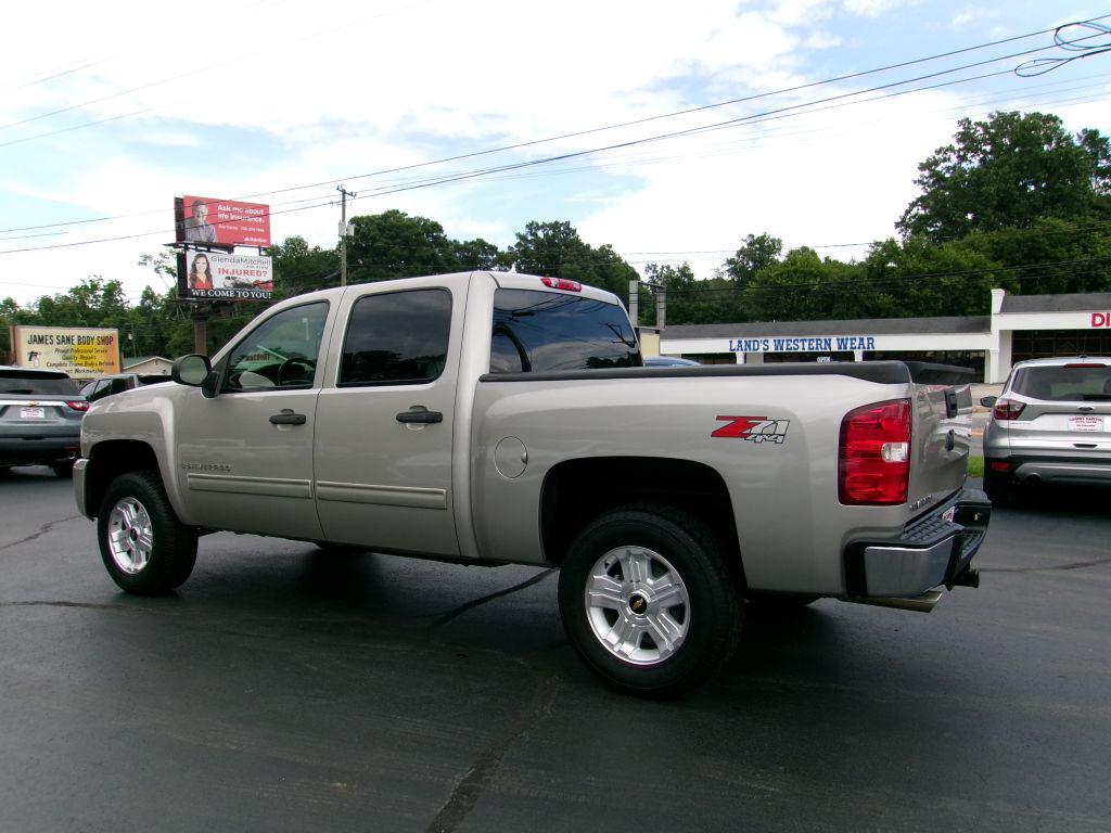 2009 Chevrolet Silverado - $12,900