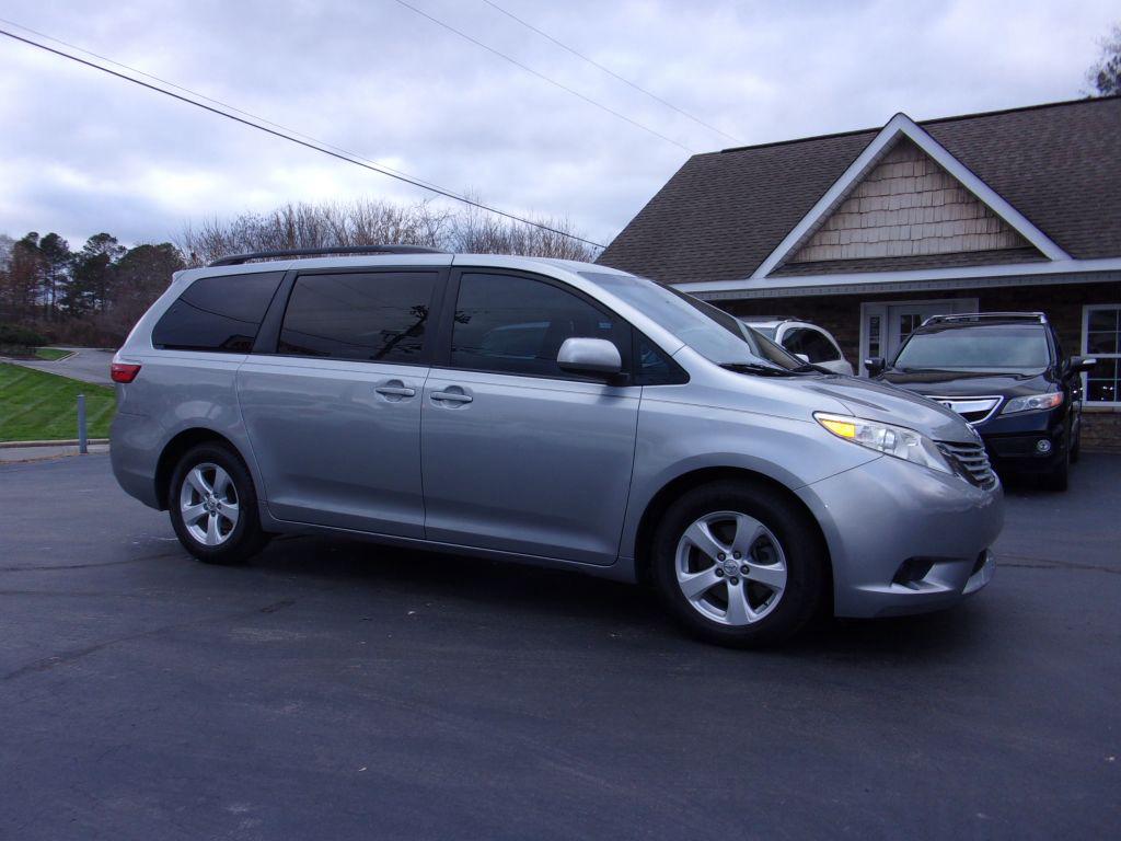 2017 Toyota Sienna