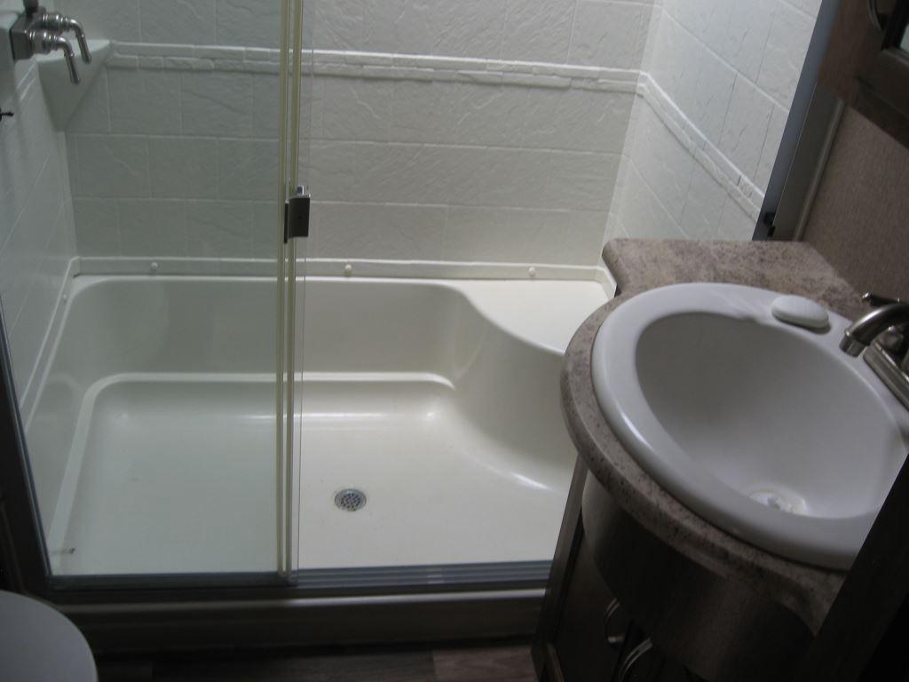 2016 Coachmen Chaparral - $32,000