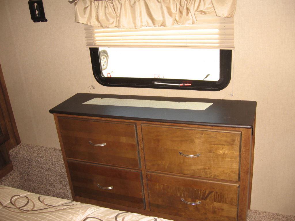 2016 Coachmen Chaparral - $32,000