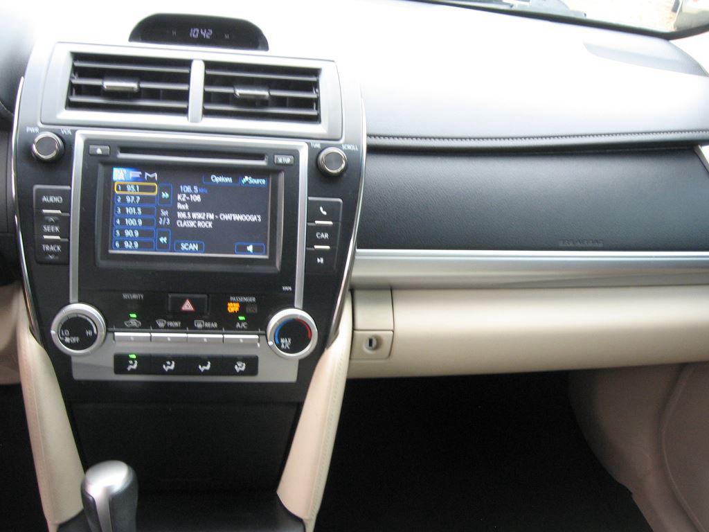 2013 Toyota Camry L photo