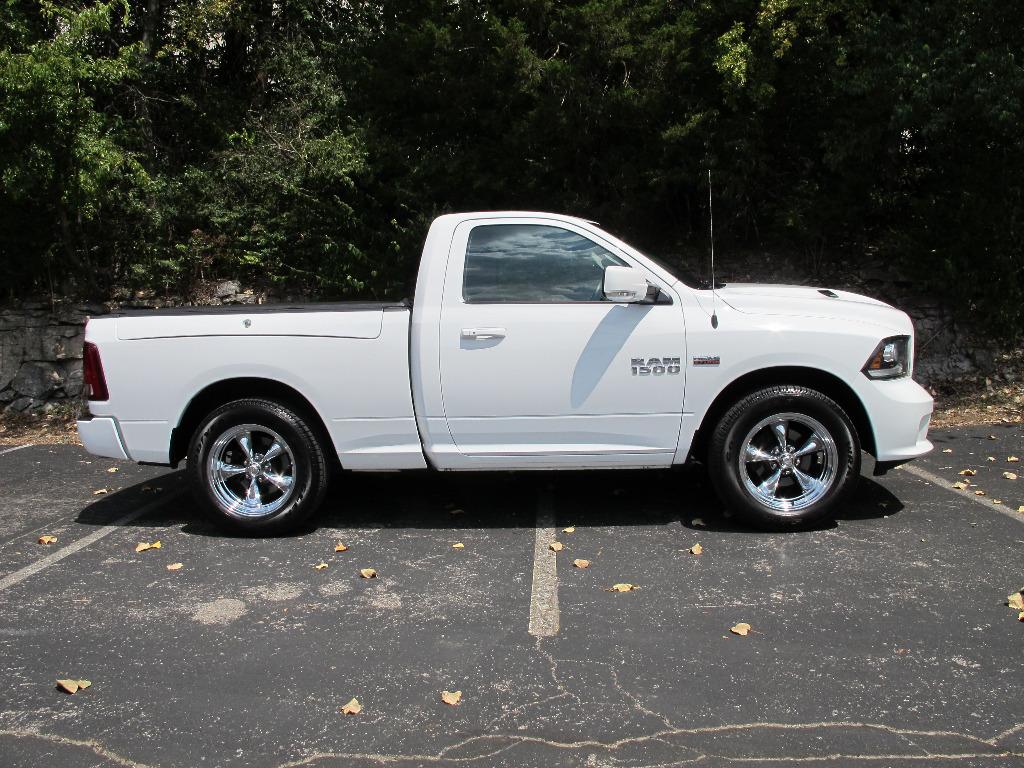 2017 RAM 1500 Sport photo