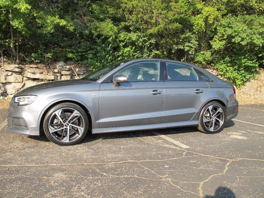 2020 Audi A3  S-Line Premium 45 TFSI photo