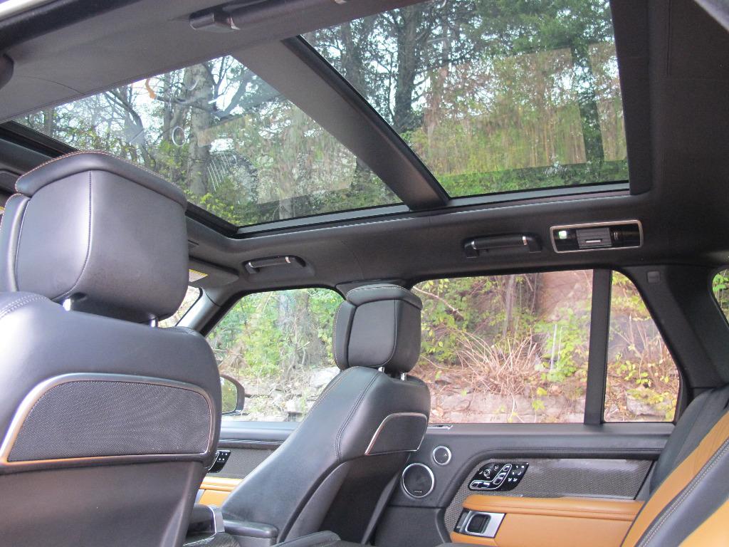 2019 Land Rover Range Rover SVAUTOBIOGRAPHY DYNAMIC photo