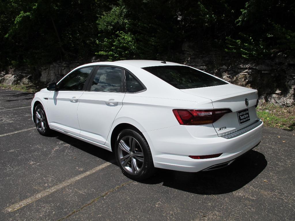 2019 Volkswagen Jetta R-LINE photo