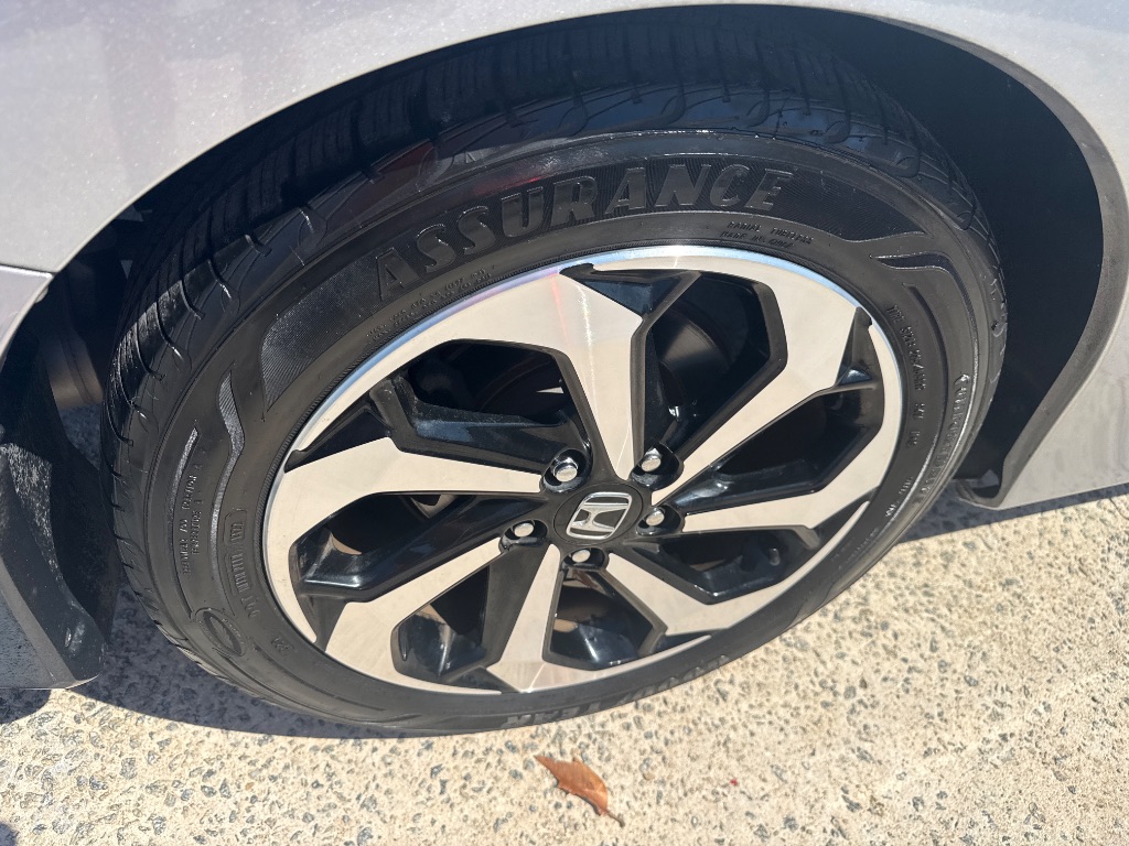 2017 Honda Accord - $15,995