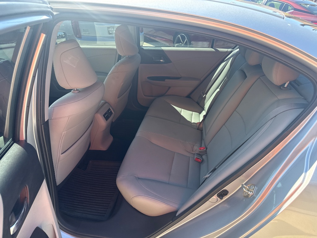 2017 Honda Accord - $15,995