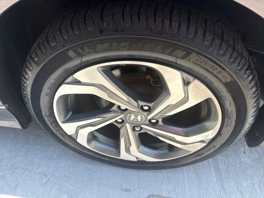 2018 Honda Accord - $15,995