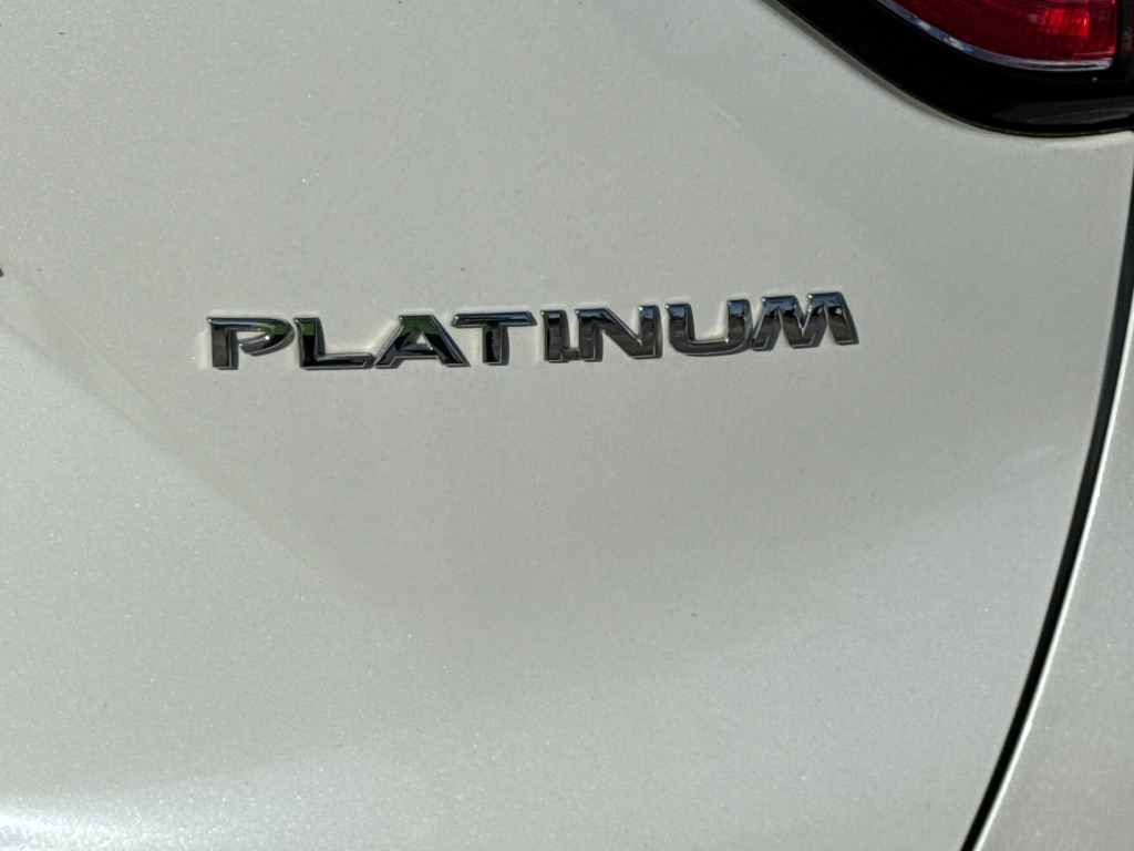 2017 Nissan Murano Platinum photo